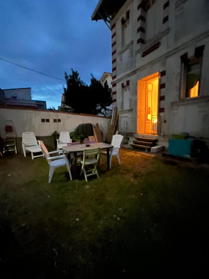 Chambre Sur La Falaise De Pontaillac Vaux-sur-Mer Exterior photo